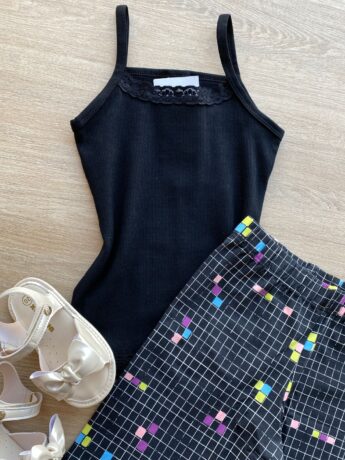 fernandaramoskids com br Blusa Regata Infantil Feminina Detalhe em Renda Preta 1