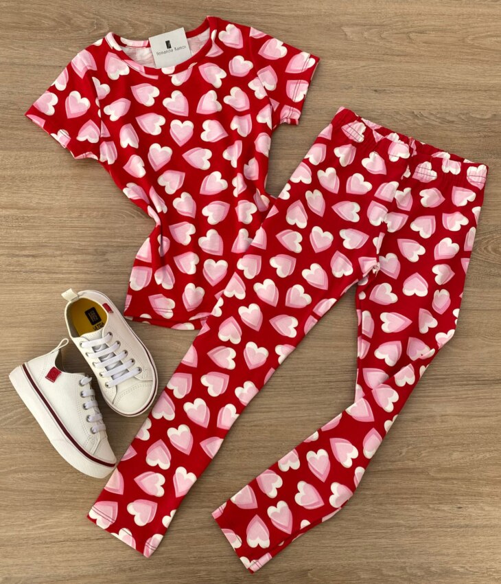 Calça Legging Infantil Feminina Estampa Corações Fundo Vermelho Fernanda Ramos Kids