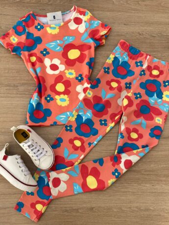 Calça Legging Infantil Feminina Estampa Floral Fundo Rosa Fernanda Ramos Kids