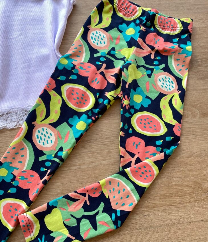 fernandaramoskids com br Calça Legging Infantil Feminina Estampada Fundo Azul Marinho 1