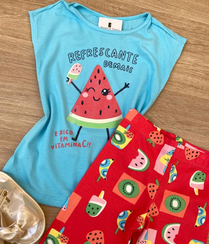 fernandaramoskids com br Conjunto Infantil Feminino Blusa Azul e Bermuda Estampa Frutinhas 2