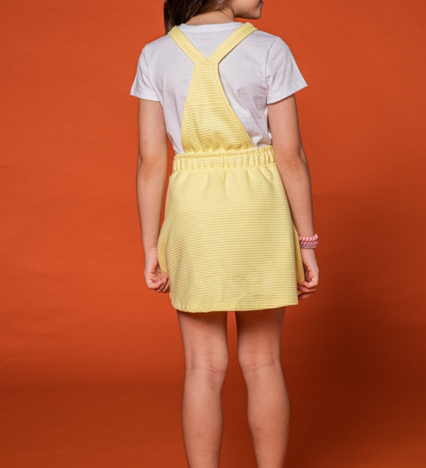 fernandaramoskids com br Conjunto Infantil Feminino Blusa Branca, Salopete Amarela e Bolsinha 3