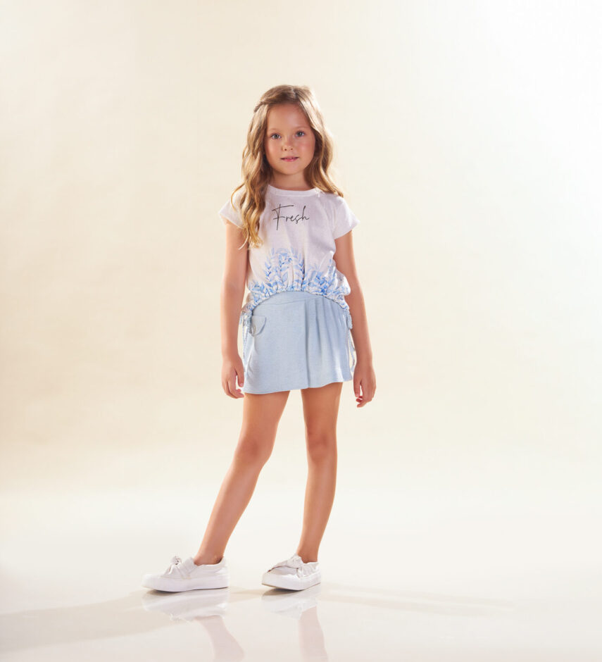 Conjunto Infantil Feminino Blusa com Detalhe de Amarração do Lado Short Linho Fernanda Ramos Kids