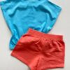 fernandaramoskids com br Conjunto Infantil Feminino Blusa com Elástico Azul Short Salmão 2