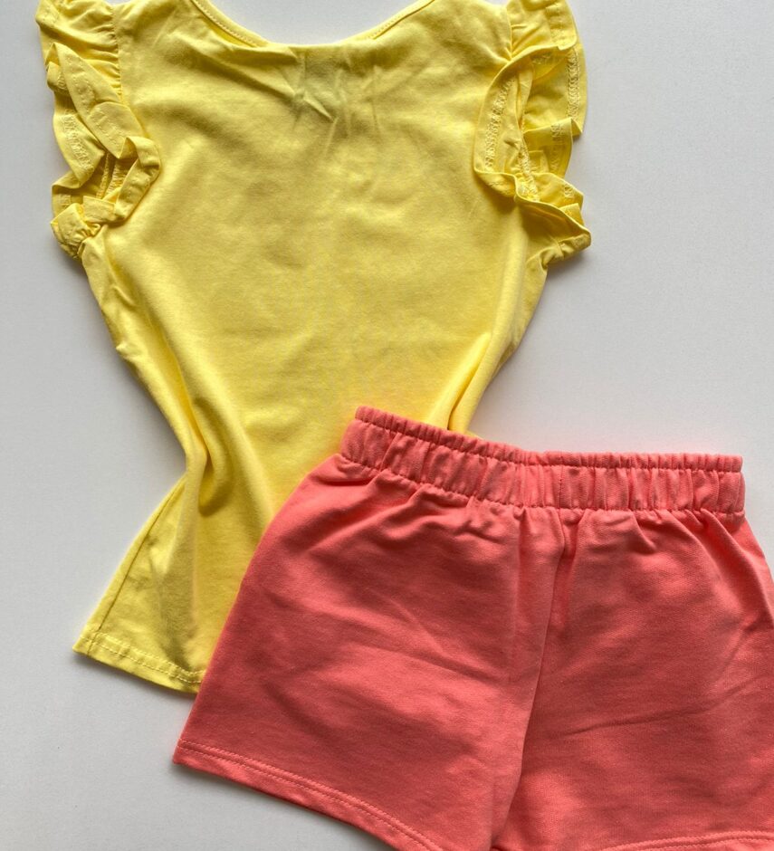 fernandaramoskids com br Conjunto Infantil Feminino Blusa com Estampa Amarelo Short Salmão 3
