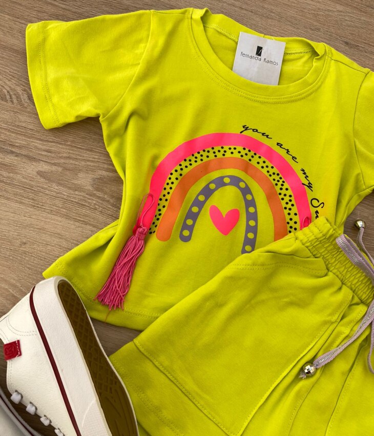 fernandaramoskids com br Conjunto Infantil Feminino Blusa Cropped Arco Iris e Short Saia Verde Lima 1