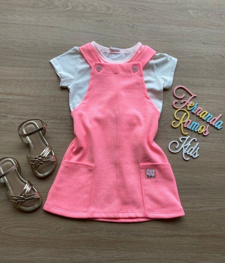 Conjunto Infantil Feminino Blusa Cropped Branca e Salopete Pink Flúor Fernanda Ramos Kids