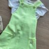 fernandaramoskids com br Conjunto Infantil Feminino Blusa Cropped Branca e Salopete Verde Flúor 1