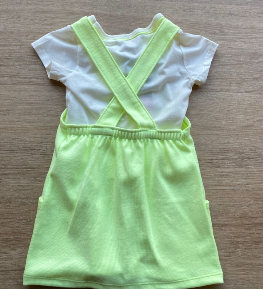 fernandaramoskids com br Conjunto Infantil Feminino Blusa Cropped Branca e Salopete Verde Flúor 2