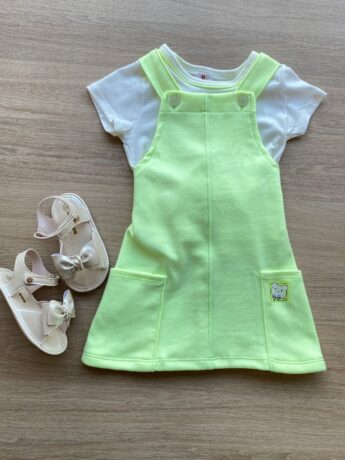 Conjunto Infantil Feminino Blusa Cropped Branca e Salopete Verde Flúor Fernanda Ramos Kids