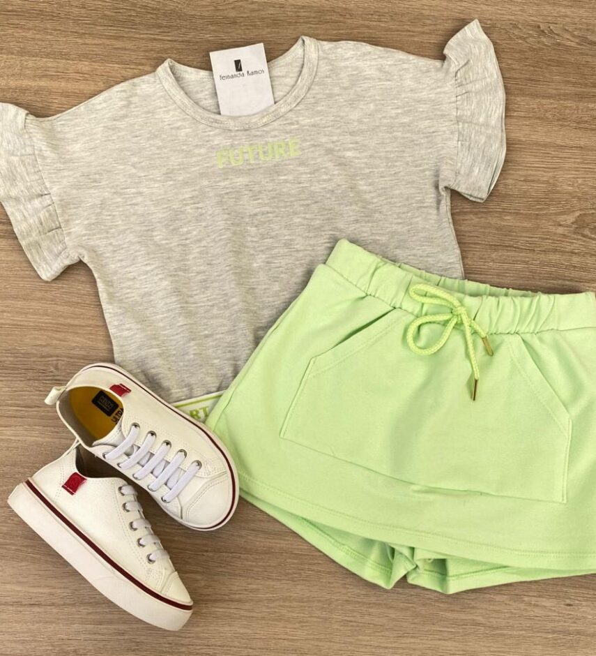 fernandaramoskids com br Conjunto Infantil Feminino Blusa Cropped Cinza Short Saia Verde 1