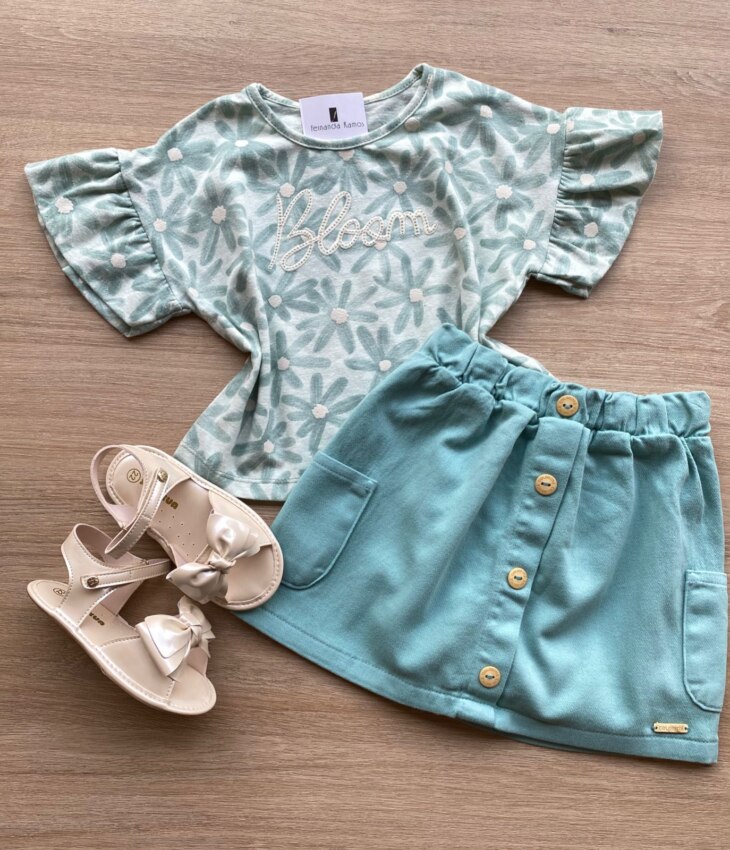 Conjunto Infantil Feminino Blusa Cropped Estampa Floral Short Saia Verde Fernanda Ramos Kids