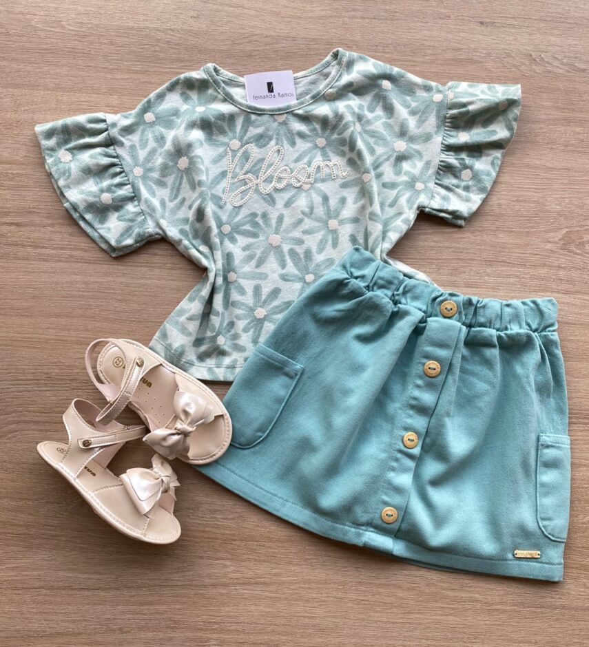 Conjunto Infantil Feminino Blusa Cropped Estampa Floral Short Saia Verde Fernanda Ramos Kids