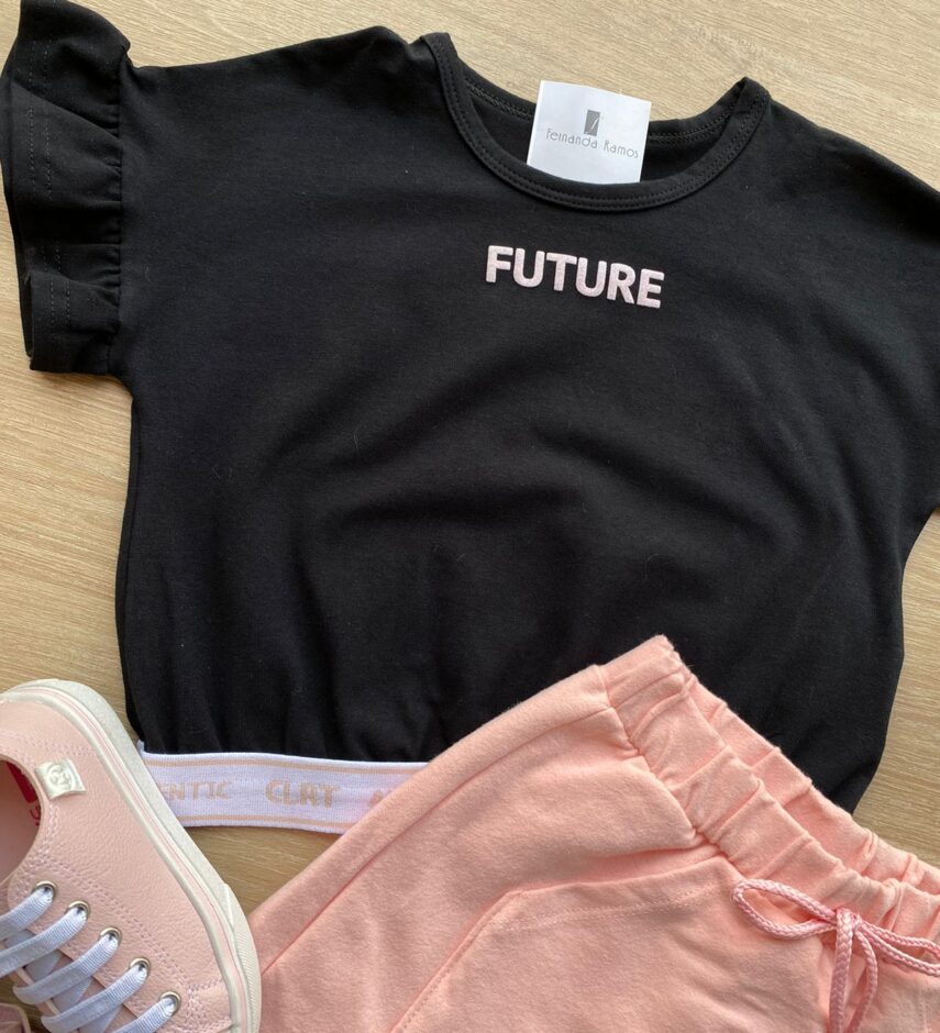 fernandaramoskids com br Conjunto Infantil Feminino Blusa Cropped Preto Short Saia Rosa 2