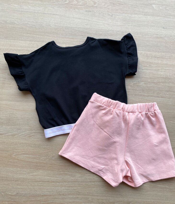 fernandaramoskids com br Conjunto Infantil Feminino Blusa Cropped Preto Short Saia Rosa 4