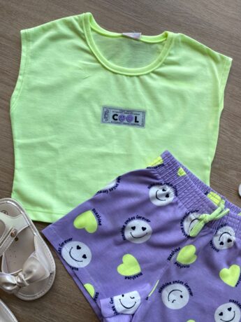 fernandaramoskids com br Conjunto Infantil Feminino Blusa Cropped Verde Lima e Short Lilás 1