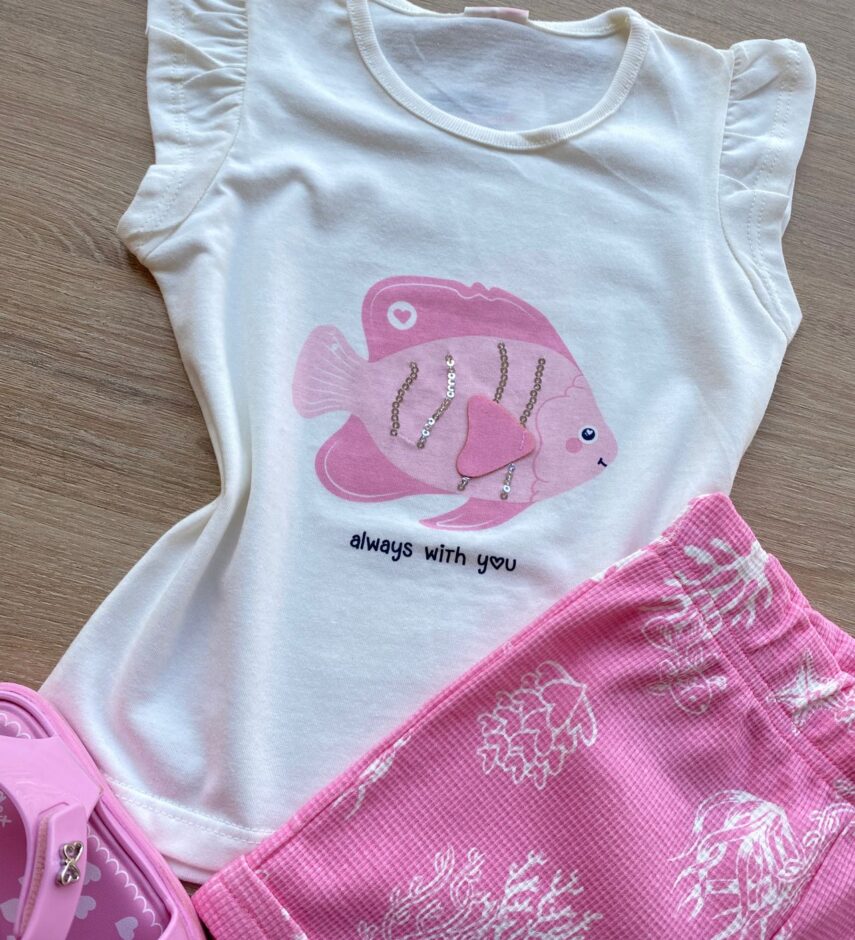 fernandaramoskids com br Conjunto Infantil Feminino Blusa Estampa de Peixe e Short Rosa 1