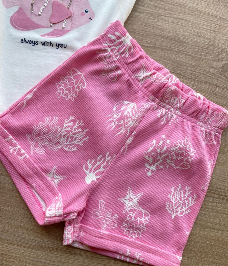 fernandaramoskids com br Conjunto Infantil Feminino Blusa Estampa de Peixe e Short Rosa 2