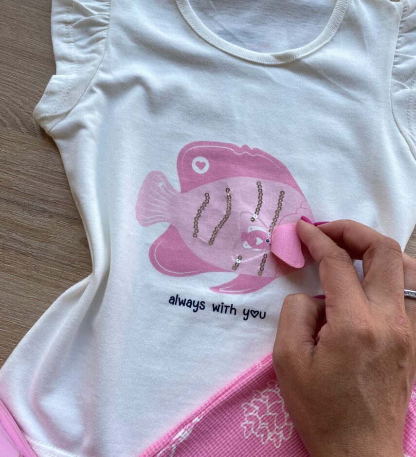 fernandaramoskids com br Conjunto Infantil Feminino Blusa Estampa de Peixe e Short Rosa 3