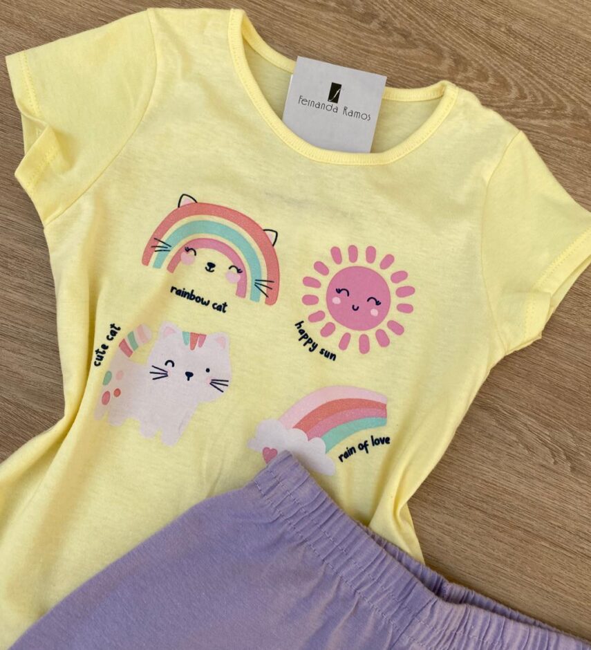 fernandaramoskids com br Conjunto Infantil Feminino Blusa Estampada Amarelo e Short Lilás 1