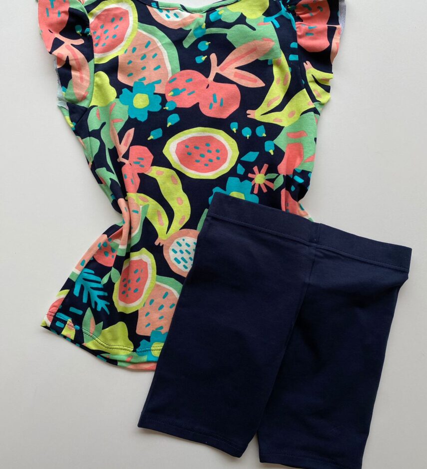 fernandaramoskids com br Conjunto Infantil Feminino Blusa Estampada e Bermuda Azul Marinho 3