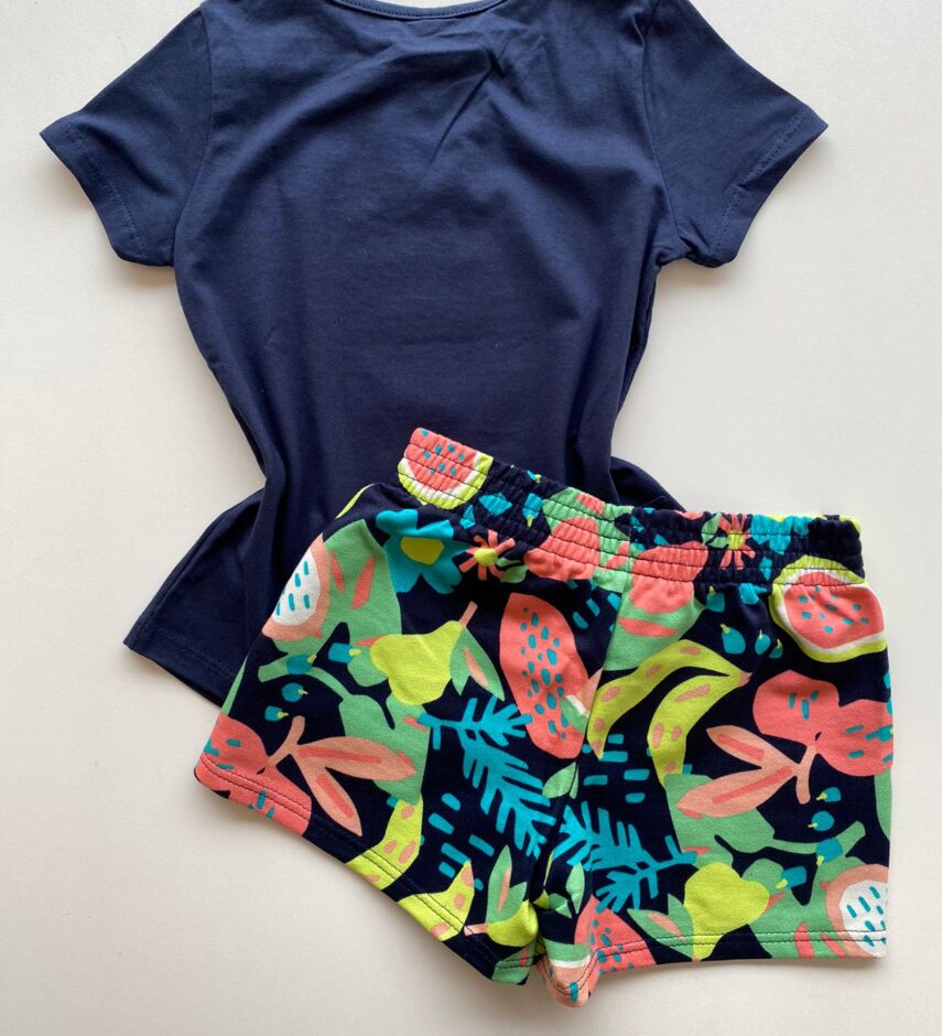 fernandaramoskids com br Conjunto Infantil Feminino Blusa Manga Curta Azul Marinho e Short Estampado 2