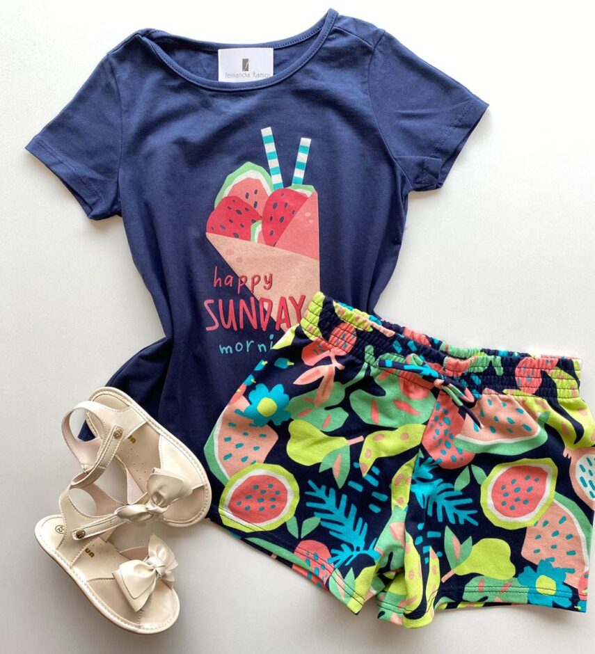 Conjunto Infantil Feminino Blusa Manga Curta Azul Marinho e Short Estampado Fernanda Ramos Kids