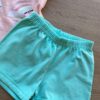 fernandaramoskids com br Conjunto Infantil Feminino Blusa Manga Curta Estampada Salmão e Short Verde 2