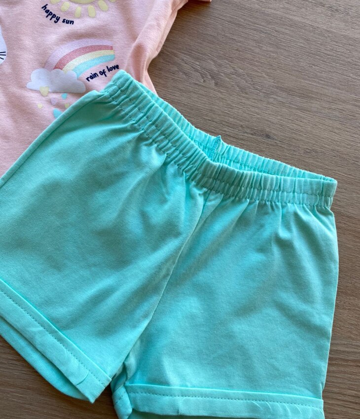 fernandaramoskids com br Conjunto Infantil Feminino Blusa Manga Curta Estampada Salmão e Short Verde 2