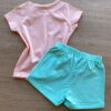 fernandaramoskids com br Conjunto Infantil Feminino Blusa Manga Curta Estampada Salmão e Short Verde 3