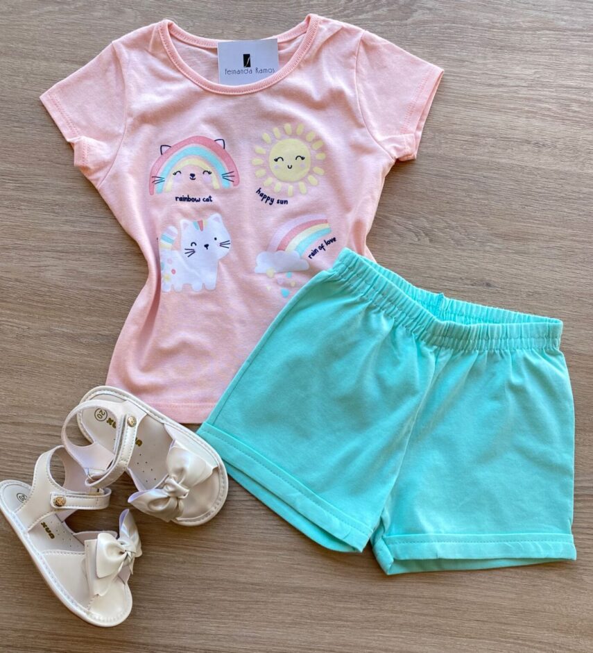 Conjunto Infantil Feminino Blusa Manga Curta Estampada Salmão e Short Verde Fernanda Ramos Kids