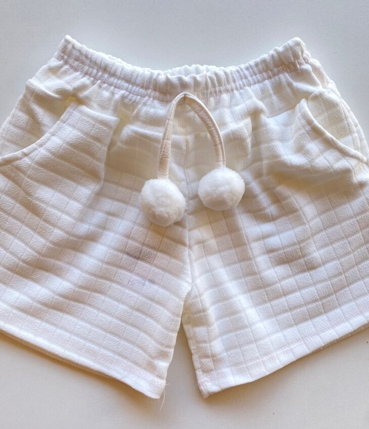 fernandaramoskids com br Conjunto Infantil Feminino Blusa Manga Curta Love e Short Branco 3