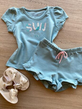 Conjunto Infantil Feminino Blusa Manga Curta Sun Shine e Short Verde Fernanda Ramos Kids