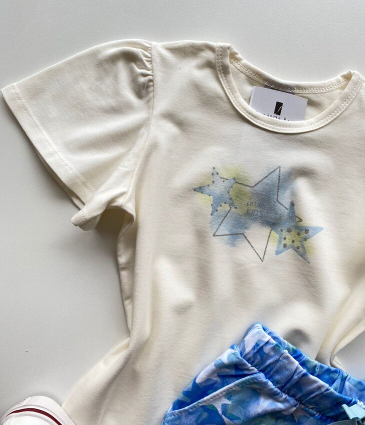fernandaramoskids com br Conjunto Infantil Feminino Blusa Off White e Short Estampado Estrelas 1