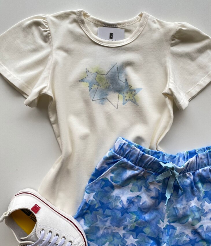 fernandaramoskids com br Conjunto Infantil Feminino Blusa Off White e Short Estampado Estrelas 2