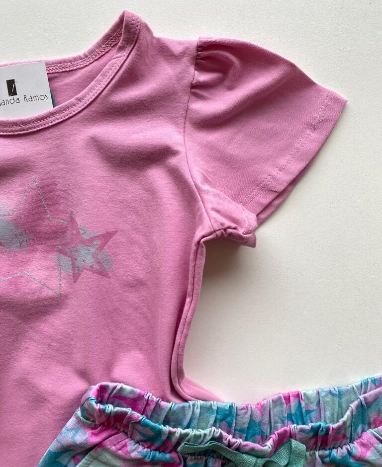 fernandaramoskids com br Conjunto Infantil Feminino Blusa Rosa e Short Estampado Estrelas 2