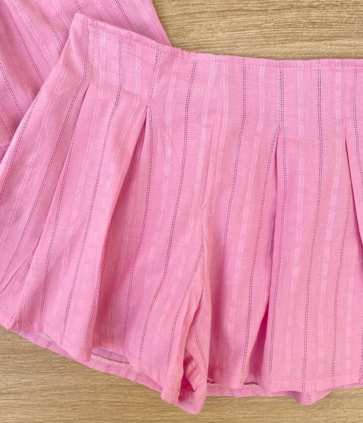 fernandaramoskids com br Conjunto Infantil Feminino Cropped com Detalhe e Short Rosa 2
