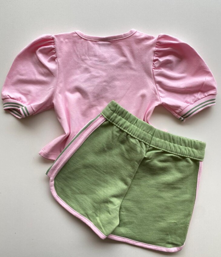 fernandaramoskids com br Conjunto Infantil Feminino Cropped Manga Princesa Rosa e Short Verde 4