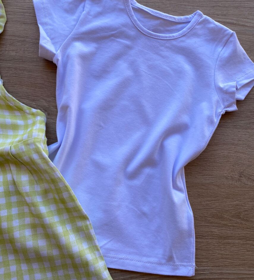 fernandaramoskids com br Conjunto Infantil Feminino Jardineira Xadrez e Blusa Manga Curta Branca 5