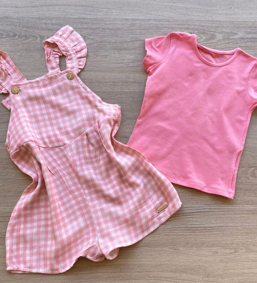 fernandaramoskids com br Conjunto Infantil Feminino Jardineira Xadrez e Blusa Manga Curta Rosa 2