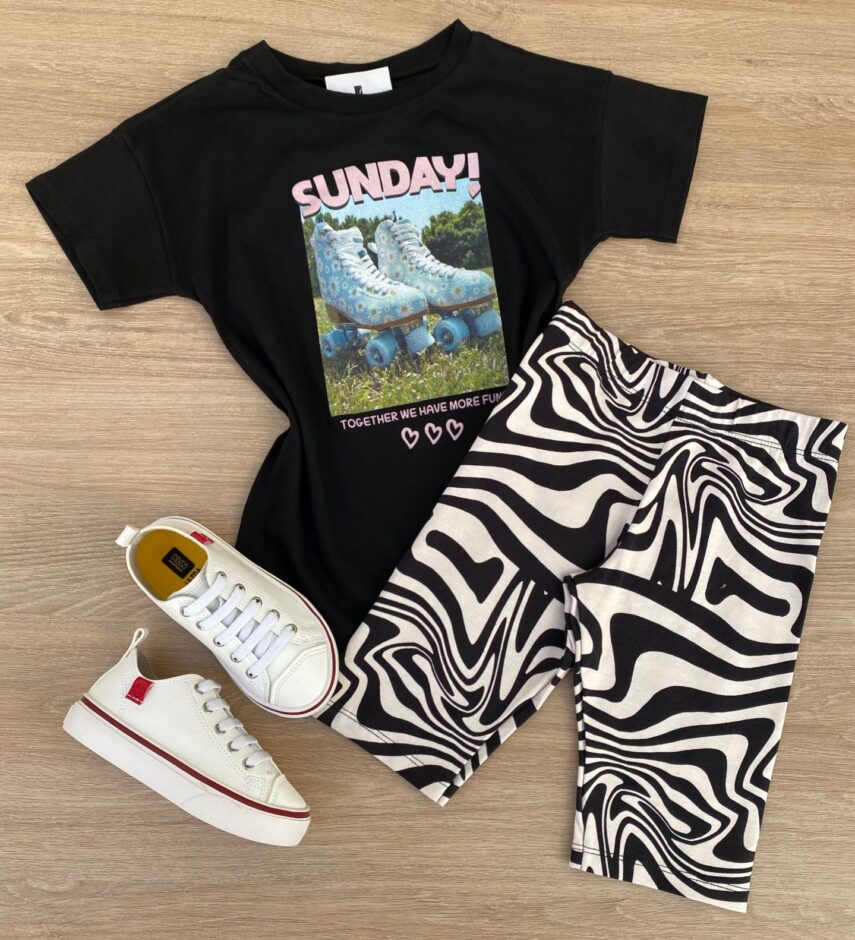 Conjunto Infantil Feminino T-shirt Manga Curta Preta e Bermuda Estampa Zebra Fernanda Ramos Kids