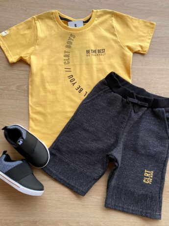 Conjunto Infantil Masculino Camiseta Amarela e Bermuda Preta Fernanda Ramos Kids