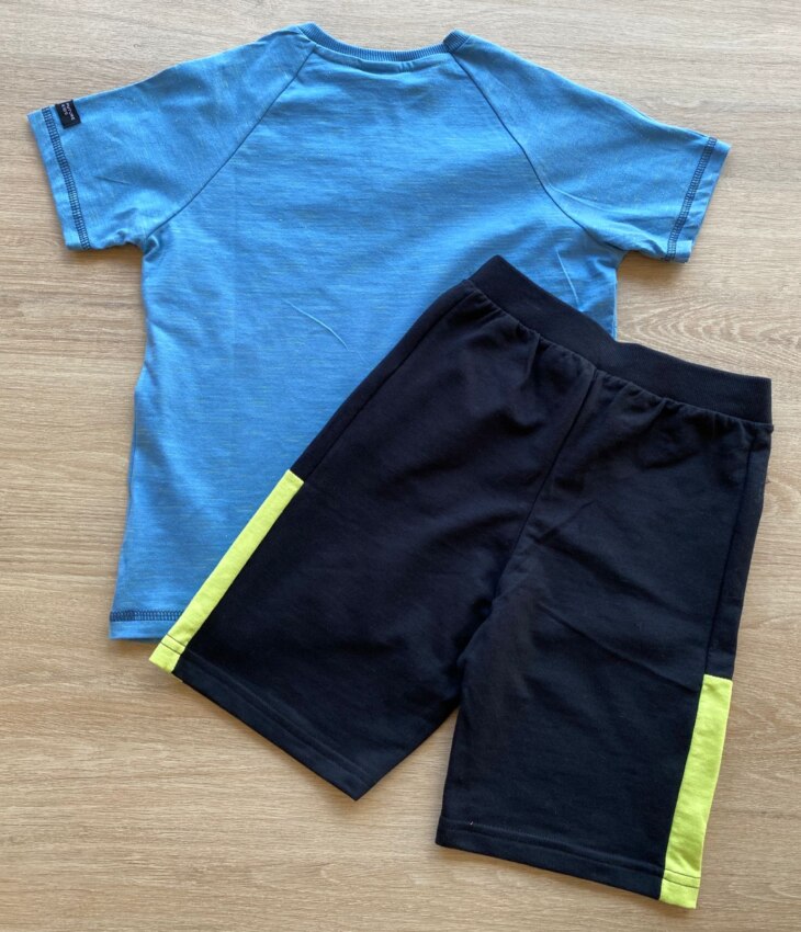 fernandaramoskids com br Conjunto Infantil Masculino Camiseta Azul e Bermuda Preta 4