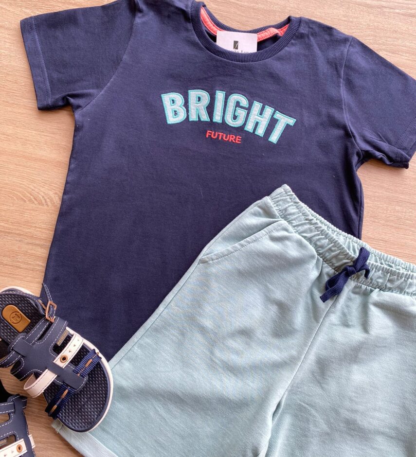 fernandaramoskids com br Conjunto Infantil Masculino Camiseta Azul Marinho e Bermuda Verde 1