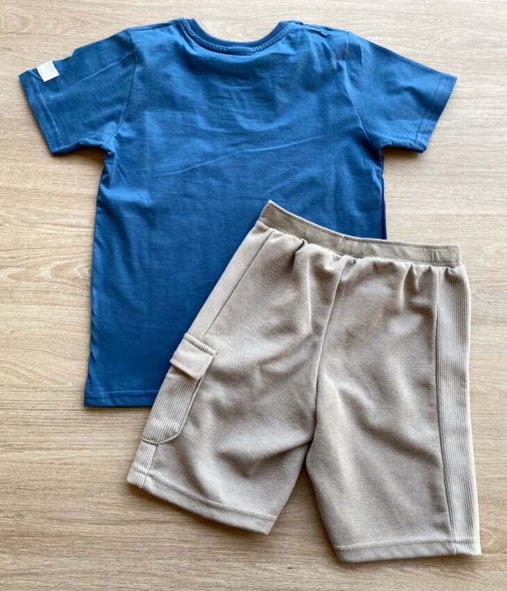 fernandaramoskids com br Conjunto Infantil Masculino Camiseta Azul e Bermuda Bege 3