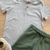fernandaramoskids com br Conjunto Infantil Masculino Camiseta Cinza e Bermuda Verde 1