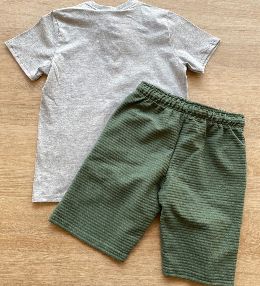fernandaramoskids com br Conjunto Infantil Masculino Camiseta Cinza e Bermuda Verde 2