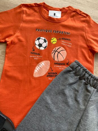fernandaramoskids com br Conjunto Infantil Masculino Camiseta Laranja e Bermuda Cinza 1