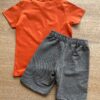 fernandaramoskids com br Conjunto Infantil Masculino Camiseta Laranja e Bermuda Cinza 3