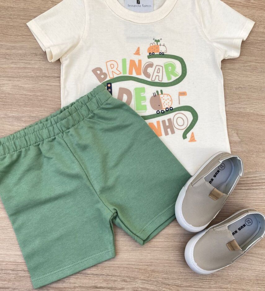 Conjunto Infantil Masculino Camiseta Off White e Bermuda Verde Fernanda Ramos Kids